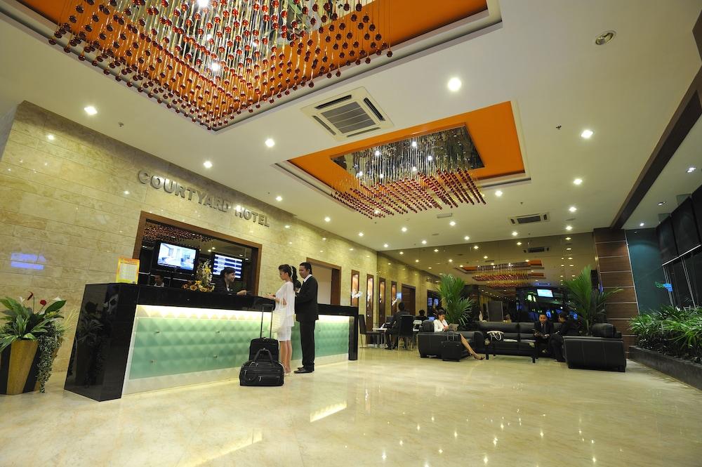 Courtyard Hotel 1Borneo Kota Kinabalu Exterior photo